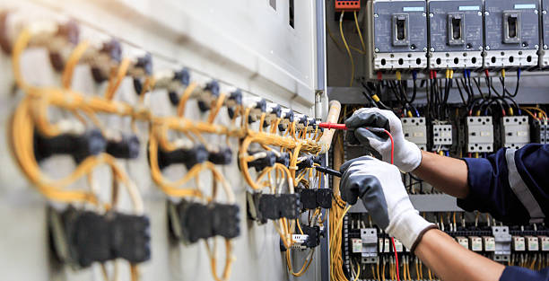 Professional Electrician technician working in Michigan City, IN